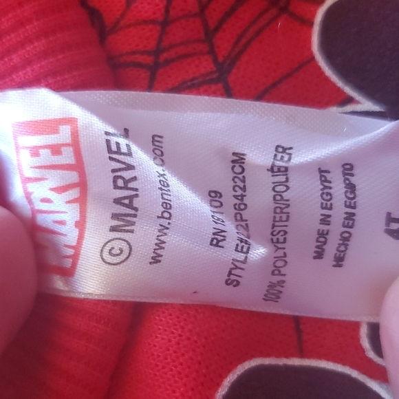 Marvel (warm) Spiderman Sweatshirt - 4T - worn 2-3 times - Picture 3 of 3